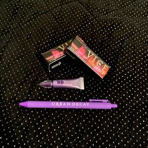 Urban Decay Beauty Bundle